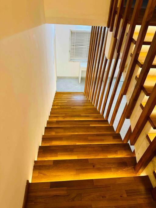 White House Sky View Theatre Villa In Gachibowli Exterior photo